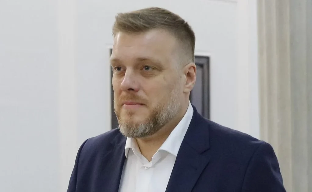 adrian zandberg pochodzenie